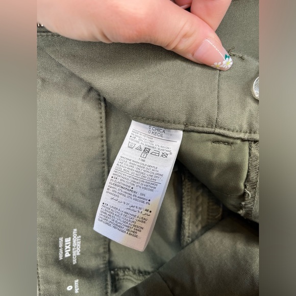 NWOT High Waisted Pixie Skinny Pants - Picture 7 of 7